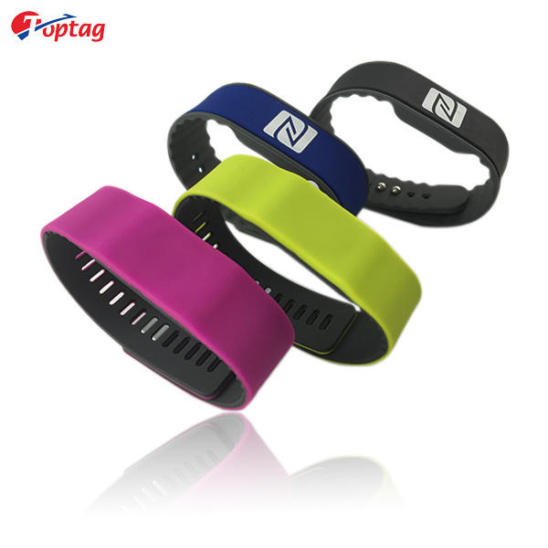 Toptag passive custom debossed embossed logo silicone wristband for identify